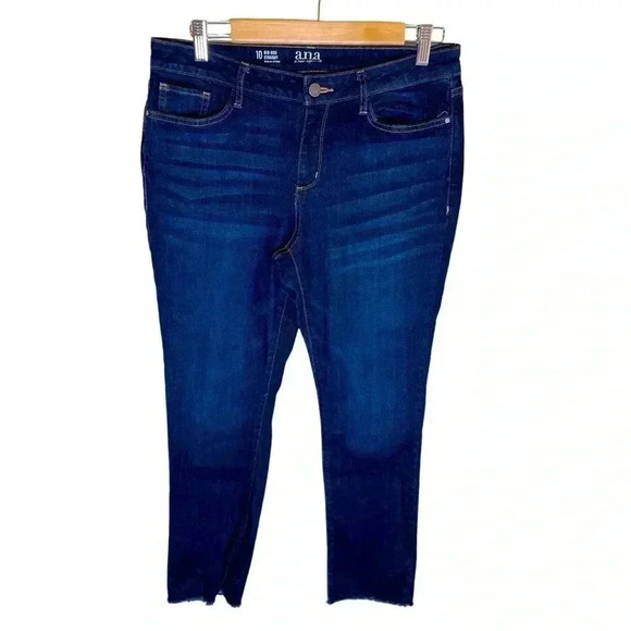 NEW a.n.a Mid Rise Straight Leg Jeans Sz 10 - Picture 1 of 4